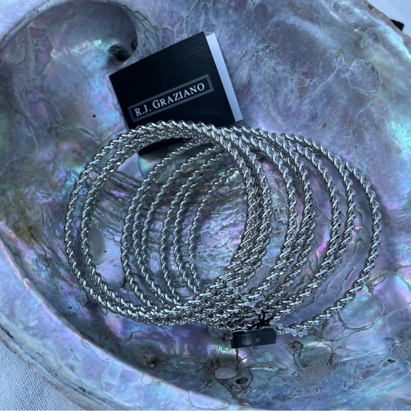 R.J. GRAZIANO Set of 10 Vintage Silvertone Twisted Bangle Bracelets Size 8.5 NWT - Picture 7 of 11